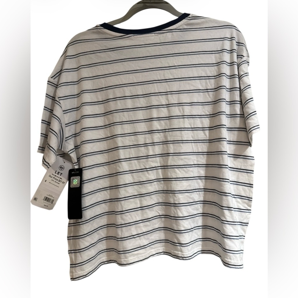 🆕 women’s New England Patriots striped Tshirt - Picture 6 of 6
